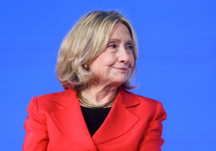 Χίλαρι Κλίντον: «Δεν θυμάται» αν συναντήθηκε ποτέ με τον Έπσταϊν – Προτρέπει τη Βουλή να ζητήσει ένορκη κατάθεση από τον Τραμπ