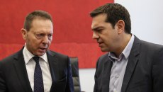 Σκληρή απάντηση Τσίπρα στον Γιάννη Στουρνάρα – «Μια τρίτη θητεία αξίζει κάθε κόπο…»