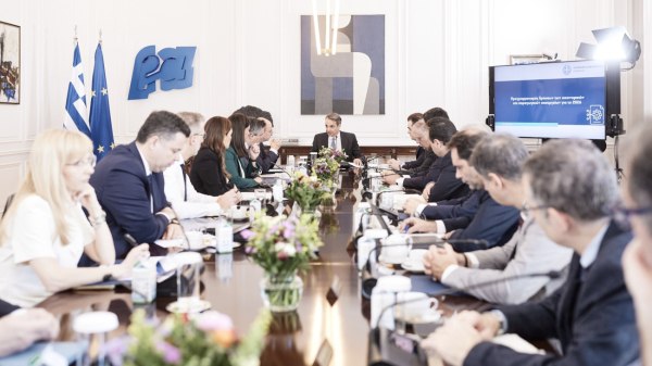 Σε παράλληλη πραγματικότητα ο Μητσοτάκης: Βλέπει θετικό αποτύπωμα σε εισόδημα, αγορά εργασίας, ακρίβεια