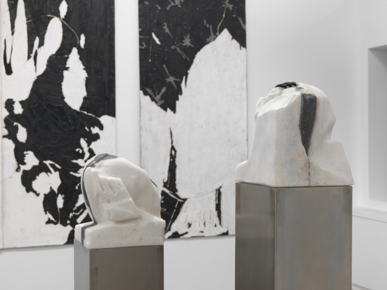 The Intermission x Eins Gallery: O Σωκράτης Φατούρος και τα «Endangered Games» με τη φύση, τη βιομηχανία και τη μνήμη