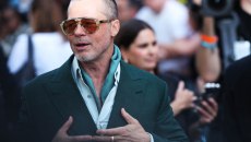 Άρωμα Χόλιγουντ παντού: Ποιος είναι ο επόμενος ελληνικός σταθμός του Μπραντ Πιτ μετά την Ύδρα;