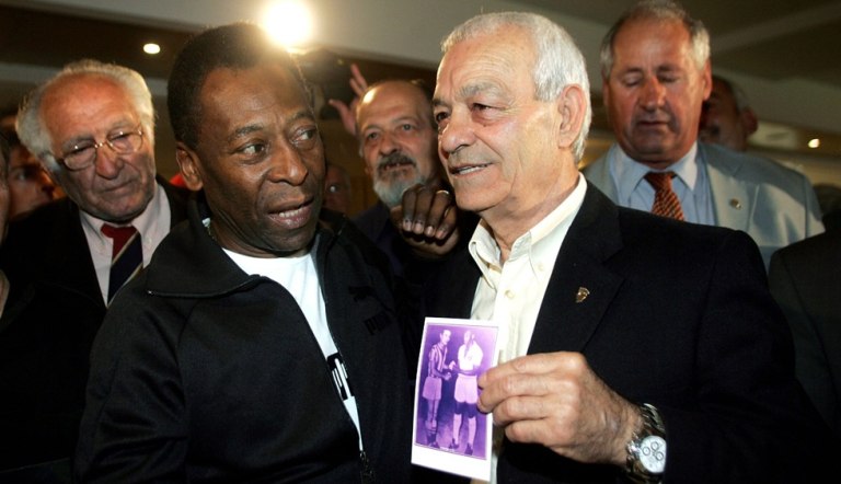 Πένθος στον Ολυμπιακό: «Έφυγε» ο Σωτήρης Γκαβέζος