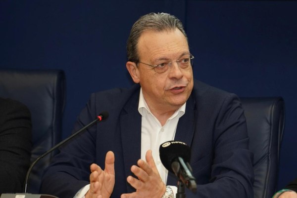 Φάμελλος: Δεν αποτελεί λύση καμία κομματική περιχαράκωση – Δεν αποτελεί λύση η κομματική αυτονομία