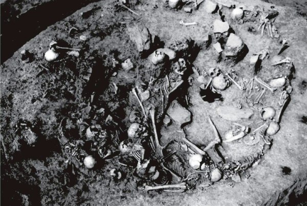 Μαζικός τάφος της Εποχής του Σιδήρου αποκαλύπτει πρωτοφανή αγριότητα κατά γυναικών και παιδιών