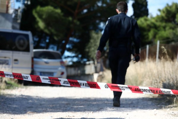 Νέα Πέραμος: Γνώριζε τους δολοφόνους του ο 27χρονος – Τι λέει ο πατέρας του για τα κληρονομικά