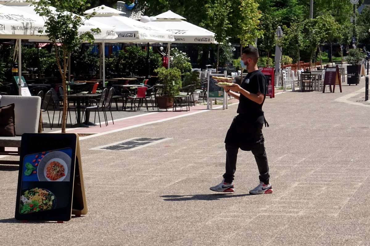 Πανελλαδική απεργία σε επισιτισμό και τουρισμό – Συγκέντρωση στο υπουργείο Εργασίας