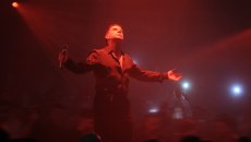 «Πετάει» ο Γιώργος Μαζωνάκης: Εξιτήριο για τον τραγουδιστή μετά την επιτυχημένη επέμβαση στη χολή