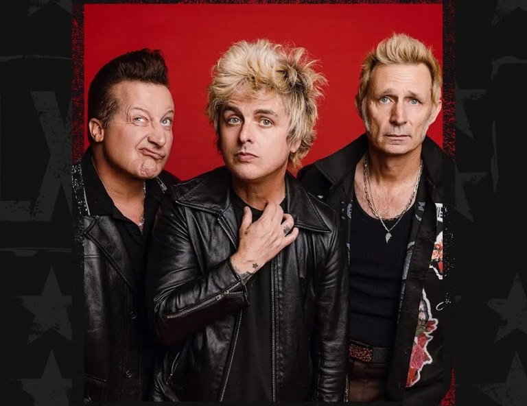 Oι Green Day καλούν τους πράκτορες της ICE να παραιτηθούν «απ’ αυτή τη γ@μ@@@νη δουλειά» – Οι μπηχτές για τα αρχεία Έπσταϊν