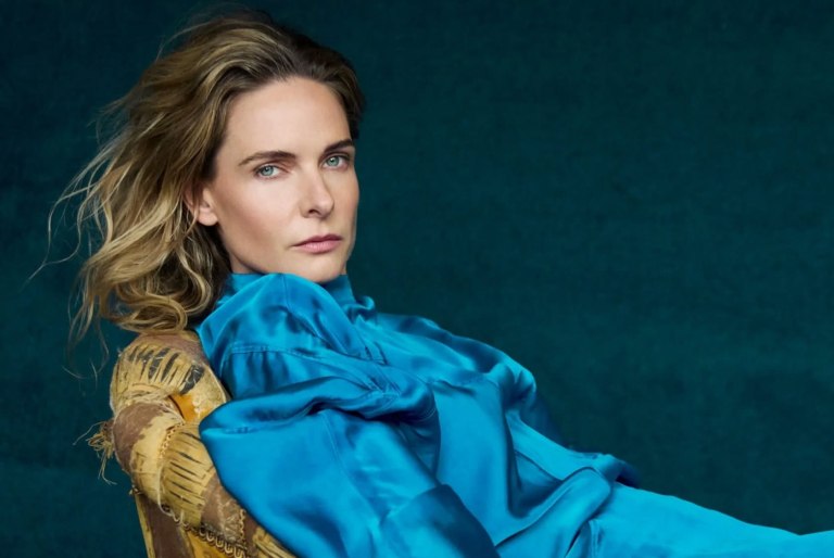 «Δεν έχει να κάνει με αυτόν τον ηλίθιο, αλλά με εμένα»: Η Ρεμπέκα Φέργκιουσον για το bullying που δέχτηκε στα γυρίσματα μιας ταινίας