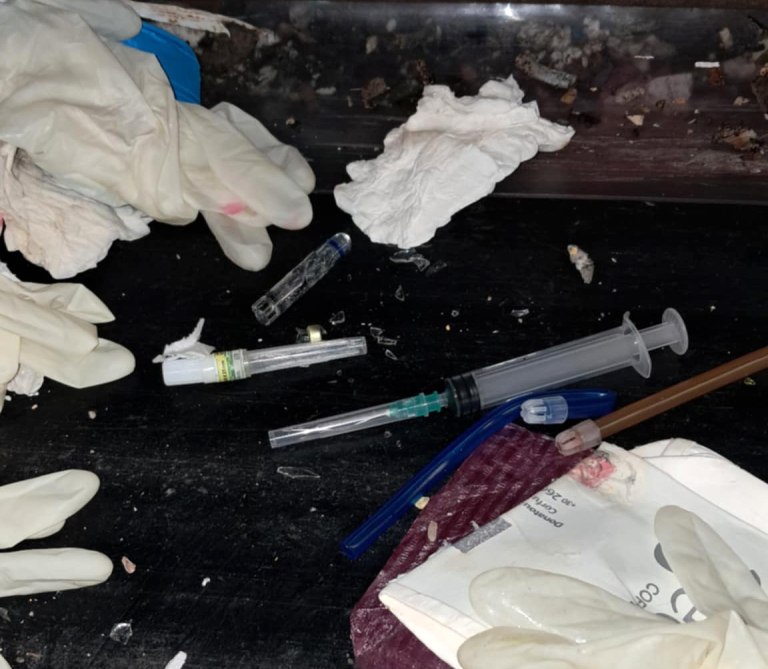 Επικίνδυνα ευρήματα σε κάδους ανακύκλωσης