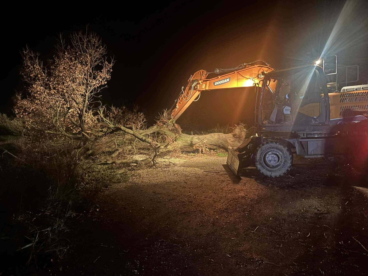 Δήμος Ανδραβίδας-Κυλλήνης: Άμεση αποκατάσταση της κυκλοφορίας στον οδικό άξονα Μπόρσι-Βάρδα