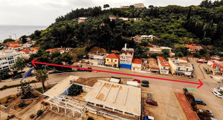 Ο φόβος για κατολίσθηση έκλεισε δρόμο του Δήμου Πύργου – Προληπτική εκκένωση δέκα κατοικιών