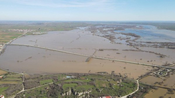Φάμελλος: Η κυβερνητική ανεπάρκεια πνίγει τον Έβρο – Επικοινωνιακό φιάσκο τα μεγάλα λόγια του Μητσοτάκη