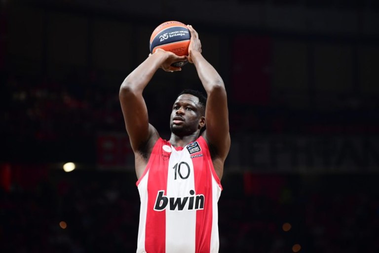 Τελείωσαν οι μεταγραφές στη Euroleague: Δήλωσε τον Φαλ ο Ολυμπιακός στη λίστα