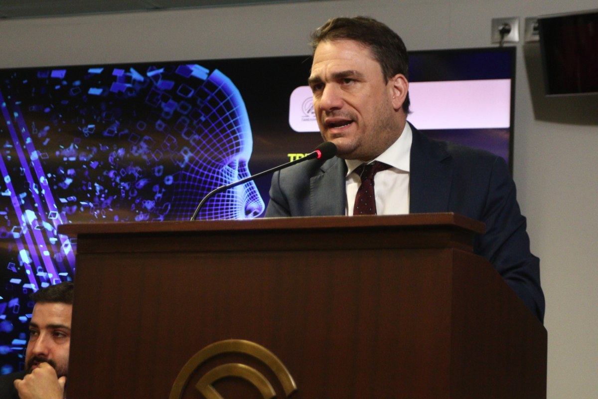 Τσουκαλάς: Θα μας πει επιτέλους την αλήθεια η κυβέρνηση για το καλώδιο ή θα ψάχνει αποδιοπομπαίους τράγους;