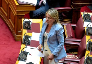 «Το τσάμπα πέθανε» η κυνική απάντηση βουλεύτριας της ΝΔ για το δυσβάσταχτο στεγαστικό κόστος – Σφοδρές αντιδράσεις από Αντιπολίτευση