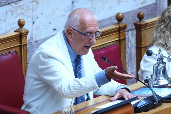 Καισαριανή: Εάν δεν υπάρχει κώλυμα η Βουλή θα προσπαθήσει να πάρει τις φωτογραφίες, λέει ο Κακλαμάνης