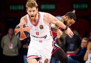 Γουόκαπ: «Να χτίσουμε ένα νέο σερί στο Κύπελλο»