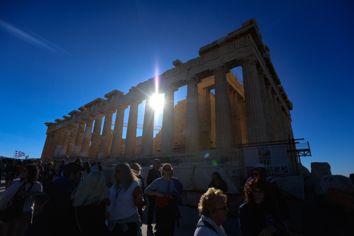 Τουρισμός: Πώς το ρεκόρ του 2025 καθόρισε την οικονομία