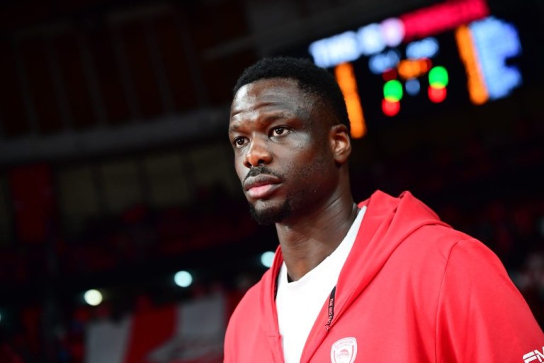 Τα νεότερα για τον Μουστάφα Φαλ: Το χρονοδιάγραμμα επιστροφής και η τελευταία κενή θέση στη Euroleague (vid)