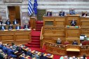 Διασταυρώνουν τα ξίφη τους Μητσοτάκης και Ανδρουλάκης για τα ενεργειακά και την ακρίβεια