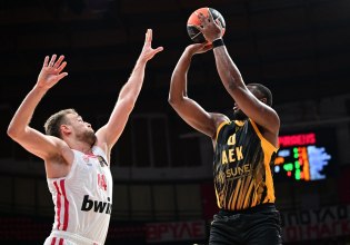 LIVE: Ολυμπιακός – ΑΕΚ