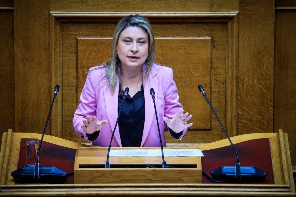 Δεν είναι αυτό που νομίζετε… λέει ο Μαρινάκης για Αλεξοπούλου – Σφοδρή αντίδραση από ΠΑΣΟΚ