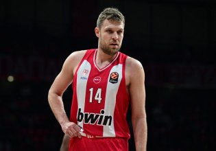 Μια νίκη θα δώσει εισιτήριο τετράδας