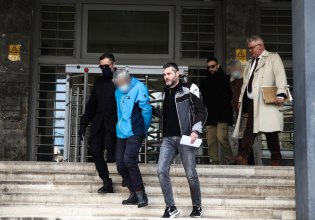 Θεσσαλονίκη: Τι εξετάζουν οι Αρχές για τις δολοφονίες των δύο γυναικών στη Μενεμένη – Προφυλακιστέοι οι κατηγορούμενοι