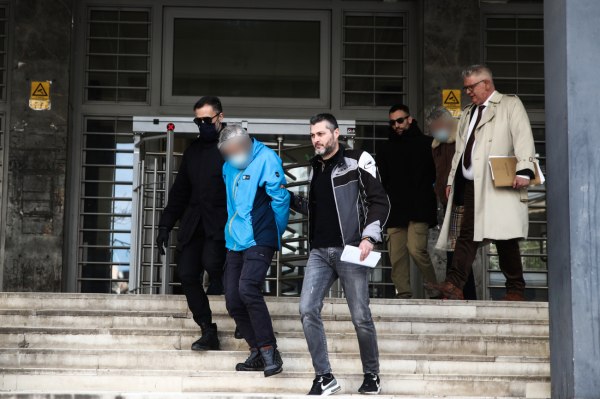 Θεσσαλονίκη: Τι εξετάζουν οι Αρχές για τις δολοφονίες των δύο γυναικών στη Μενεμένη – Προφυλακιστέοι οι κατηγορούμενοι