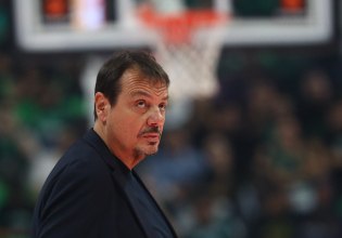 Αταμάν στους δημοσιογράφους έξω από τα αποδυτήρια: «Συνεχίστε να γράφετε…»