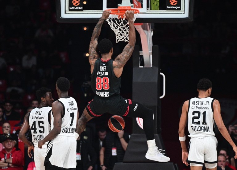Ολυμπιακός – Βίρτους Μπολόνια 109-77: Καταιγιστικός, με ασταμάτητους Βεζένκοφ – Ντόρσεϊ!