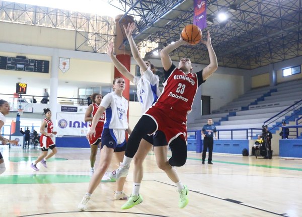 Ιωνία – Ολυμπιακός 42-76: Επιβλητικές οι ερυθρόλευκες, με «τριπλέτα φωτιά»