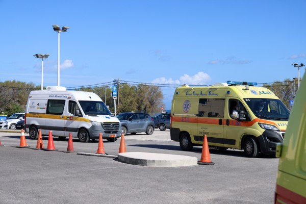 Στην Αθήνα τα τραυματισμένα παιδιά από το ναυάγιο της Χίου – 2,5 ετών το μικρότερο