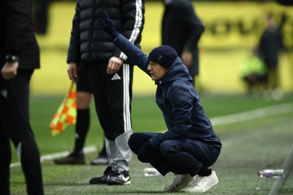 Λουτσέσκου: «Είχαμε πέντε μεγάλες ευκαιρίες, αλλά δεν βάλαμε γκολ»