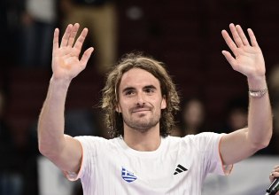 Ο Τσιτσιπάς απέκλεισε τον Ριντερκνές και συνεχίζει στο Ρότερνταμ