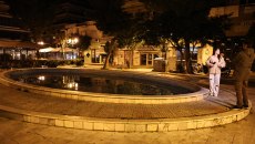 Σε κρίσιμη κατάσταση το κοριτσάκι που έπεσε σε σιντριβάνι στην Καλλιθέα – Της έκαναν ΚΑΡΠΑ επί 40 λεπτά