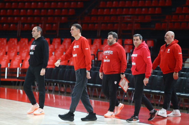 Μπαρτζώκας: «Έχουμε εμπιστοσύνη στην ομάδα»