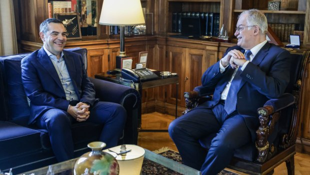 Ο κομματικός Τασούλας και ο υπερθεσμικός Τσίπρας