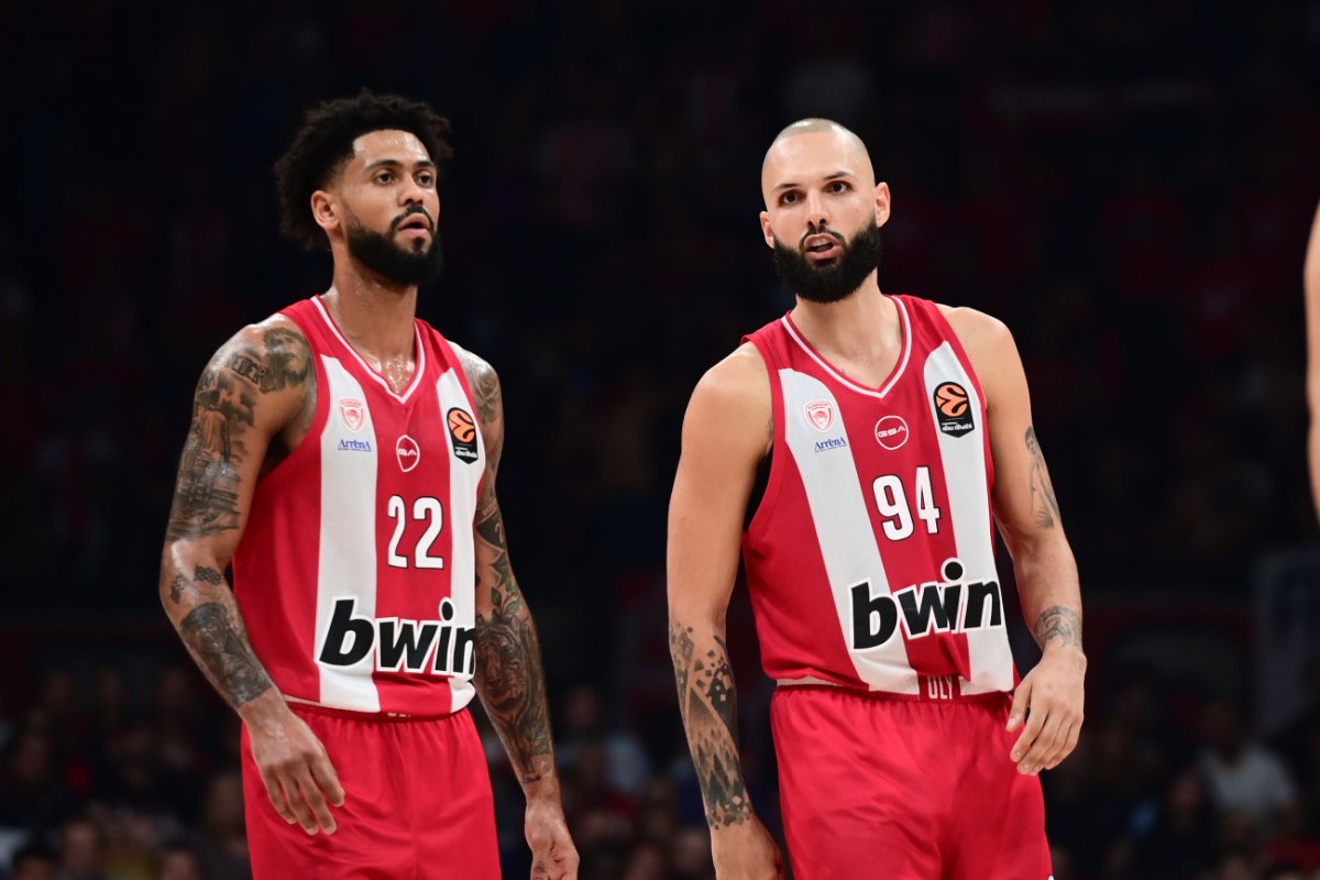 Με απουσίες και στόχο την επιστροφή στις νίκες κόντρα στη Ζαλγκίρις ο Ολυμπιακός