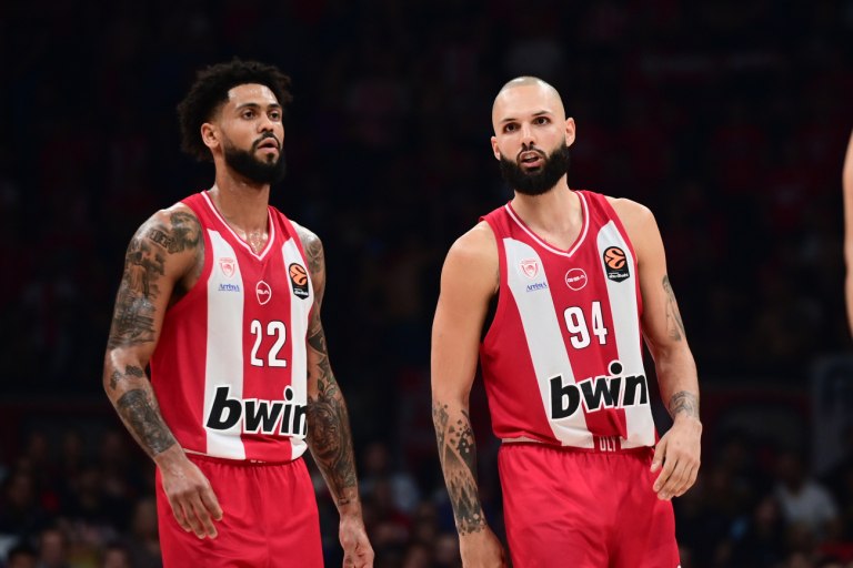 Με απουσίες και στόχο την επιστροφή στις νίκες κόντρα στη Ζαλγκίρις ο Ολυμπιακός