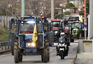 Αγρότες: Σε εξέλιξη η απόβαση στην Αθήνα – Υποδοχή από τους εργαζόμενους στο Σύνταγμα