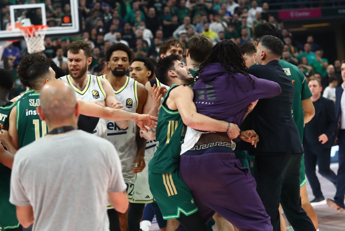 Κουτλουάι για Λεσόρ: «Δεν έχει παίξει 1,5 χρόνο και προσπαθεί να ευχαριστήσει τους οπαδούς του Παναθηναϊκού»