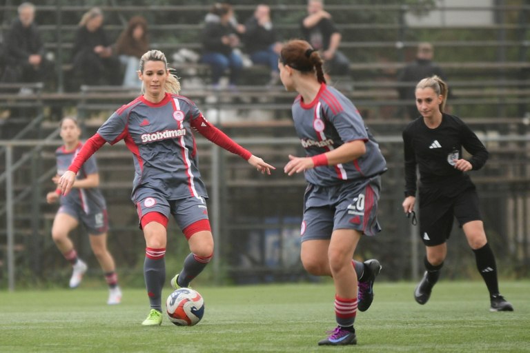 Ολυμπιακός – Ακαδημία 28Β 9-0: Ασταμάτητες οι Ερυθρόλευκες, έκαναν το 10Χ10