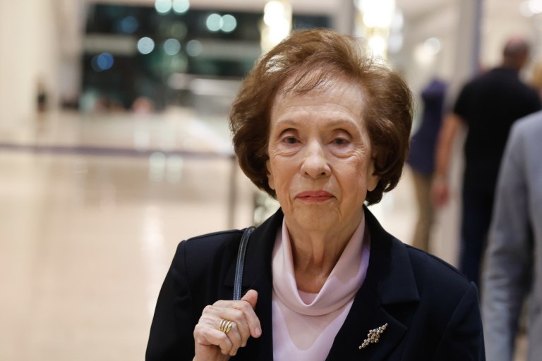 Ο πολιτικός κόσμος αποχαιρετά την Αννα Ψαρούδα – Μπενάκη