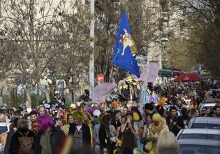 Κορυφώνονται οι αποκριάτικες εκδηλώσεις στην Αθήνα – Το απόγευμα η μεγάλη παρέλαση