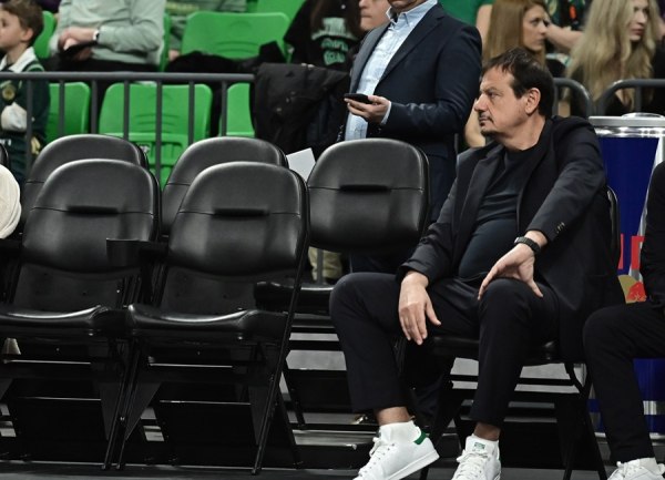 Αταμάν: «Παίξαμε απαίσια κόντρα στον Κολοσσό- Μέσα για Final-8 ο Χέιζ-Ντέιβις, μετά και ο Λεσόρ»!