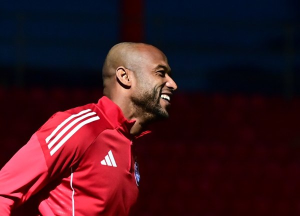 Ολυμπιακός: Η τελευταία προπόνηση ενόψει Λεβερκούζεν και το νέο λουκ του Ελ Κααμπί (vids)