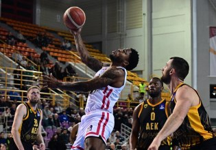 LIVE: Ολυμπιακός – ΑΕΚ