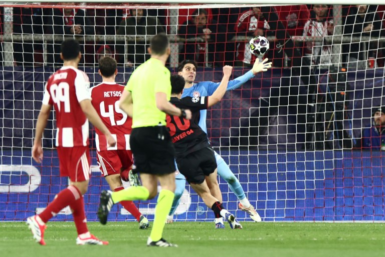 Φανταστικός Τζολάκης, κρατάει ανέπαφη την εστία του (vid)